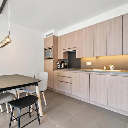 Modern For Family Blankenberge